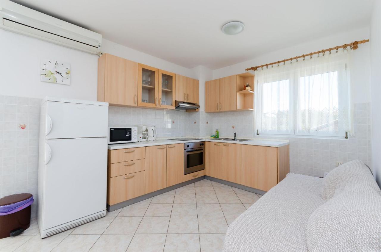 Apartments Marija P Лопар Экстерьер фото