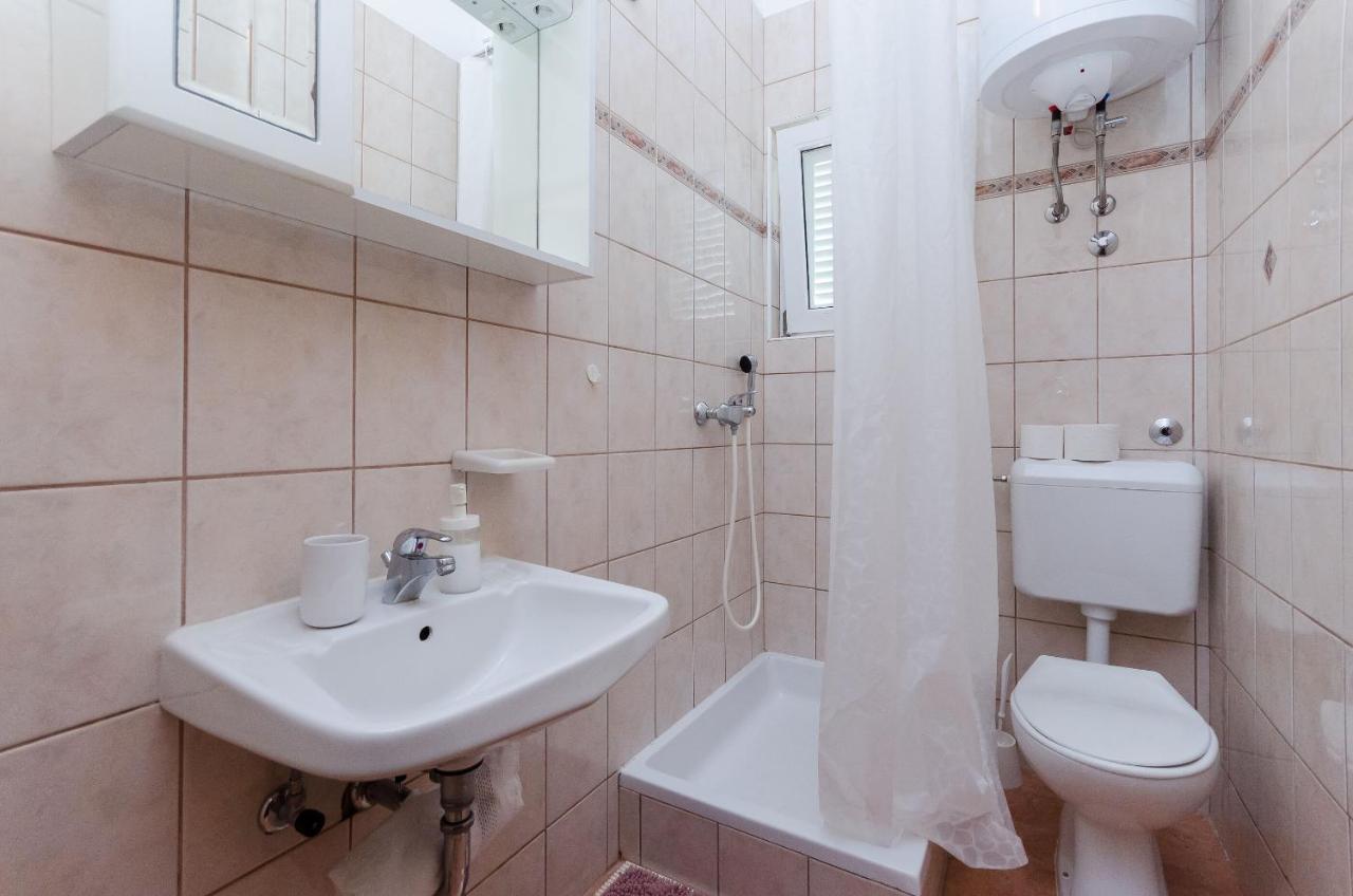 Apartments Marija P Лопар Экстерьер фото