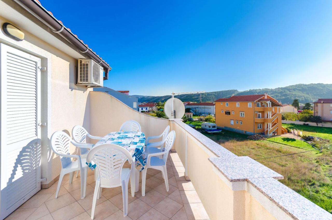 Apartments Marija P Лопар Экстерьер фото